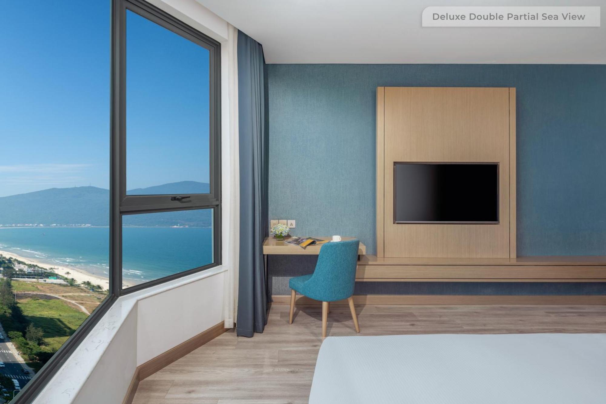 Awaken Da Nang Hotel Exterior photo